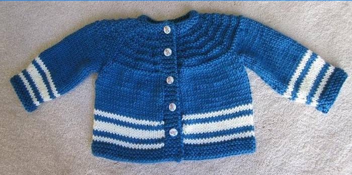 strikket genser til en gutt