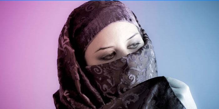 Jente i en burka