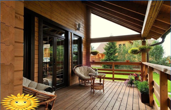 Bilder og designideer for en utvidelse av verandaen til et privat hus
