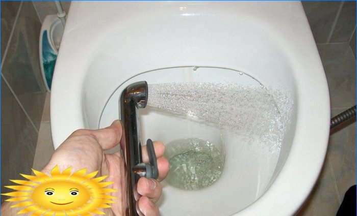 Gjør-det-selv-installasjon av en skjult hygienisk dusj