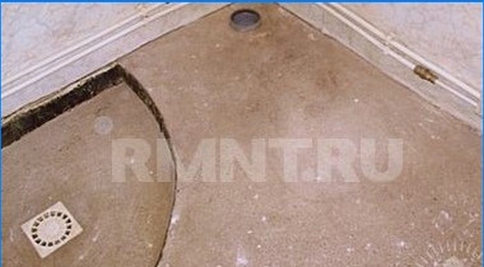 Klargjøring av gulvflaten for flislegging