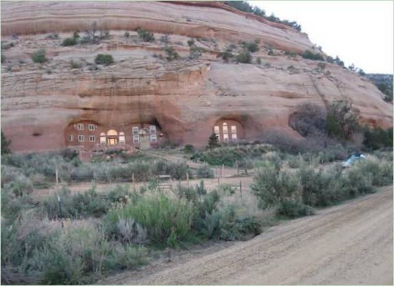 Cave Palace Ranch in Utah
