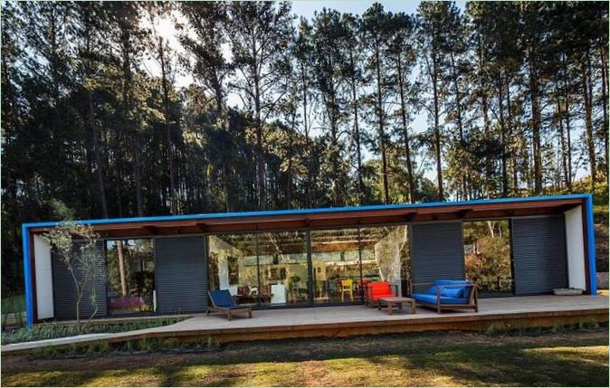 Design av et moderne modulært sommerhus I Brasil