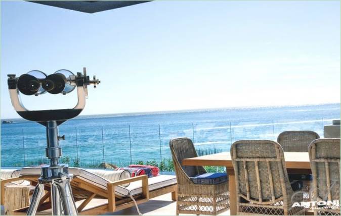 Vakker utsikt fra det luksuriøse Clifton Beach mansion