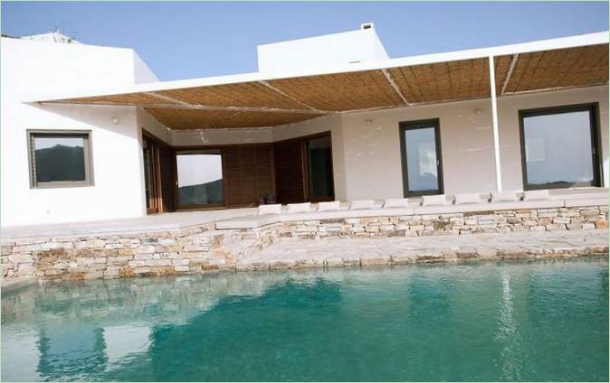 Luksus svømmebasseng av et privat hus