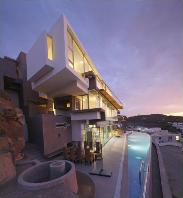 Interiørdesign Av Veronica Beach House med en fantastisk utsikt over kysten I Lima, Peru