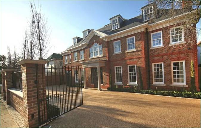 Roehampton Gate Residence I London