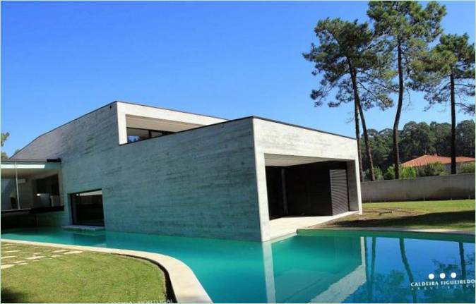Utsiden av det moderne Casa Sol-huset I Portugal