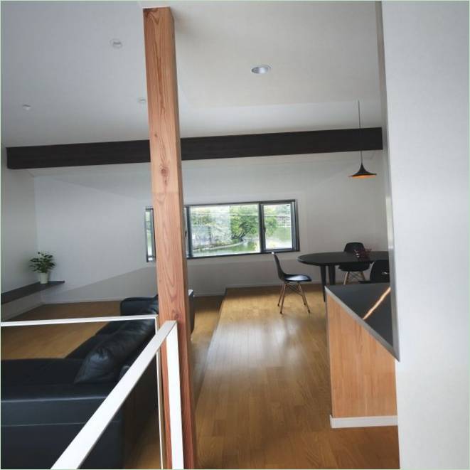 Moderne to-etasjes hytte Hansha Reflection House