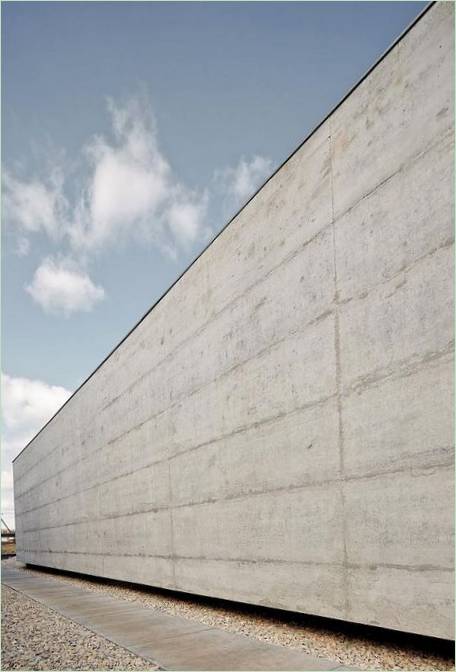 Streng betongfasade