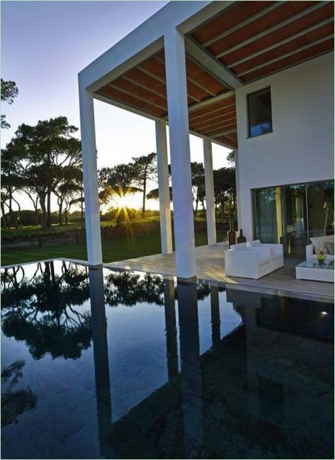 Villa med golfbane I Portugal Av Blacam Meagher Studio