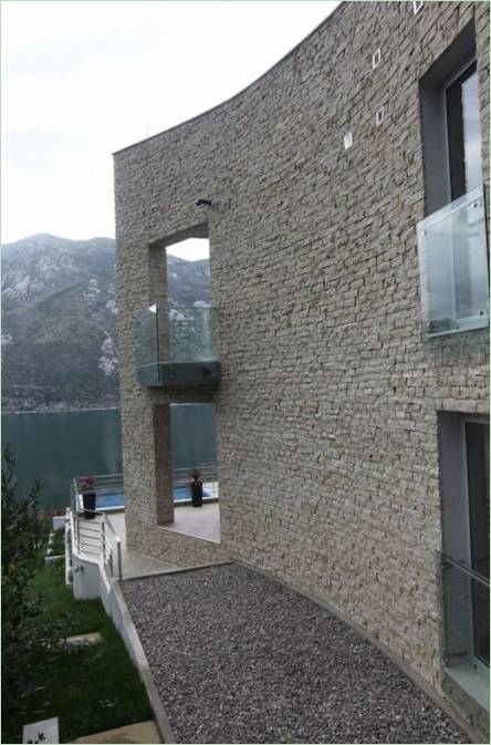Luksus villa På Adriaterhavskysten i form Av et skjell Fra Informa, Stoliv, Montenegro