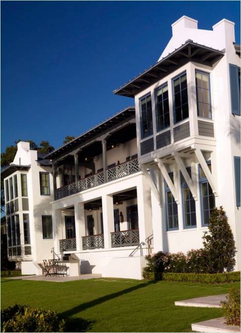 Fasade av et privat hus I Florida