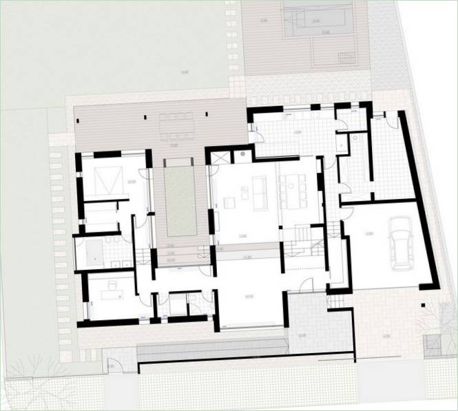 Hus designet av Andreescu & amp; Gaivoronschi. Planløsning i første etasje