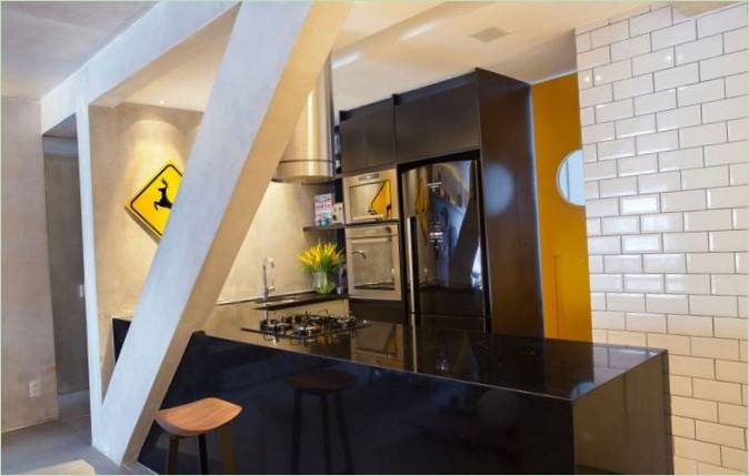 Betong i interiørdesign av en leilighet I Brasil: kjøkken
